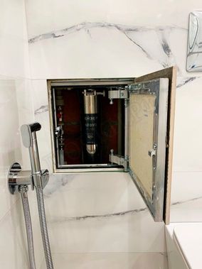 Люк под плитку Секрет 3.0 470*500 Люк под плитку Секрет 3.0 470*500