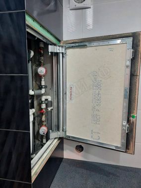 Люк под плитку Секрет 3.0 470*500 Люк под плитку Секрет 3.0 470*500